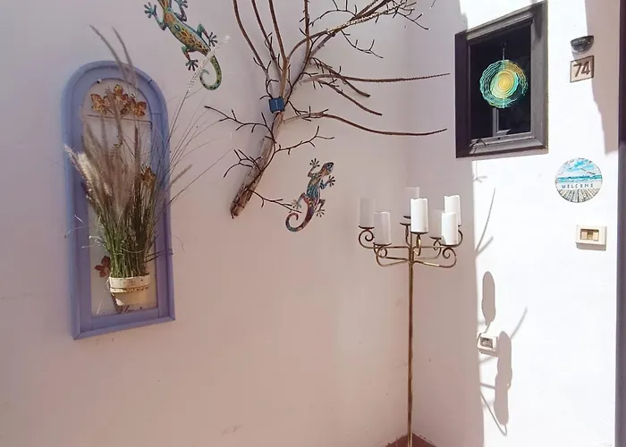 Charming House With Boho Terrace Vakantiehuis Chayofa